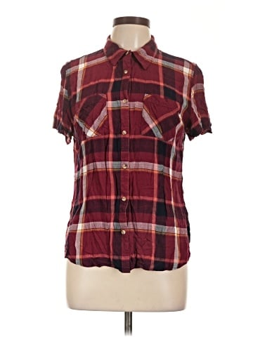 Maurices Short Sleeve Button-Down Shirt (view 1)