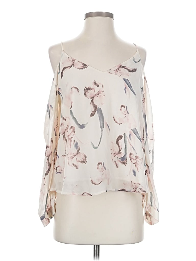 Pre-owned Astr Sleeveless Blouse In Ivory