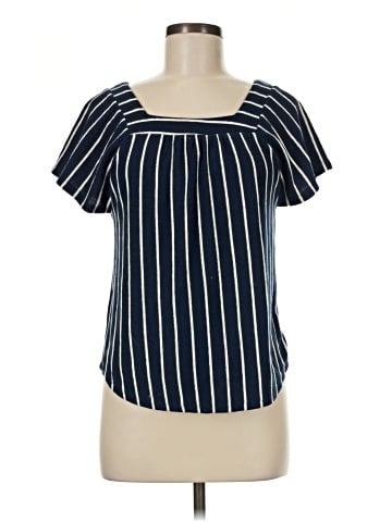 Monteau Cardigan (view 1)