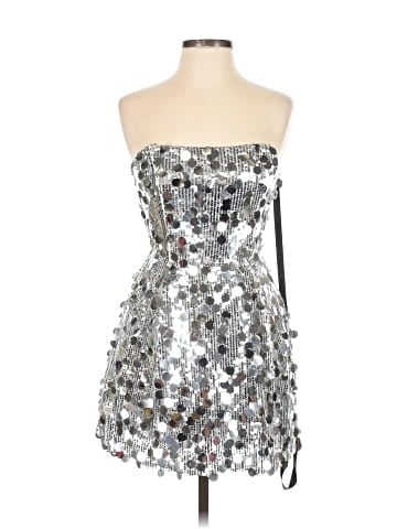 Extro&Vert Cocktail Dress (view 1)