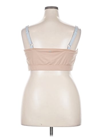 Fabletics Sports Bra (view 2)