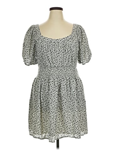 Old Navy Casual Dress (view 1)