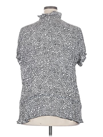 Sunny Leigh Short Sleeve Blouse (view 2)