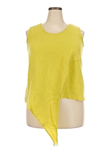 Coco + Carmen Sleeveless T-Shirt (view 1)