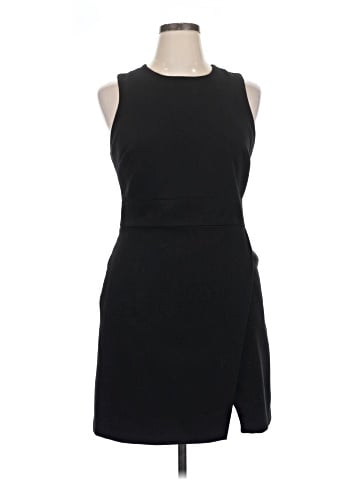 Banana Republic Cocktail Dress (view 1)