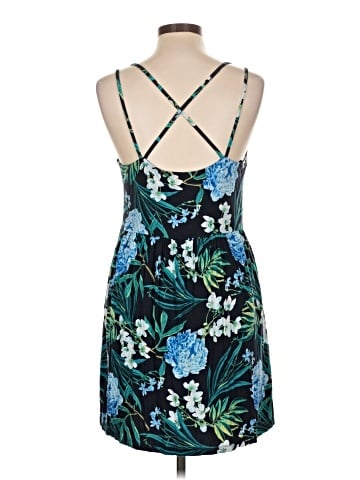 Old Navy Casual Dress (view 2)