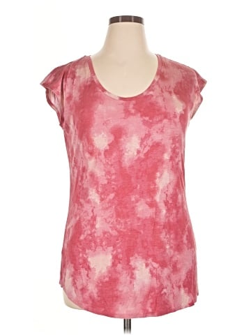 Lisa Rinna Sleeveless T-Shirt (view 1)