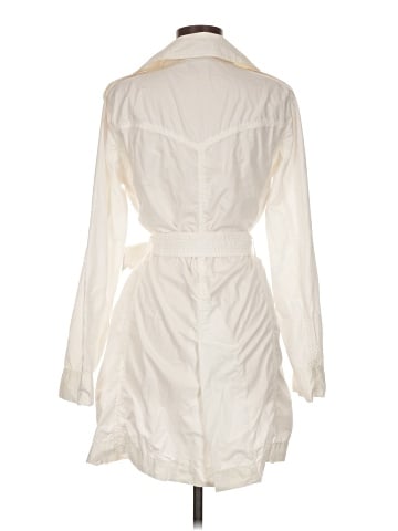 Gap Trenchcoat (view 2)