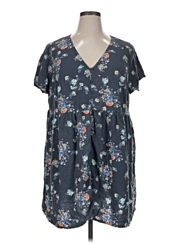 a.n.a. A New Approach Short Sleeve Blouse (view 1)