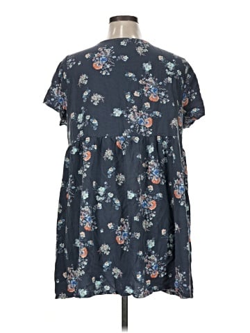 a.n.a. A New Approach Short Sleeve Blouse (view 2)