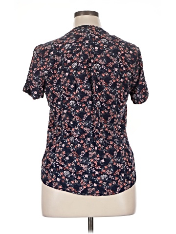 Sara Michelle Short Sleeve Blouse (view 2)