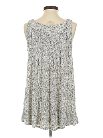Vanessa Virginia Sleeveless Top (view 2)