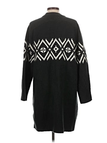 Abercrombie & Fitch Pullover Sweater (view 2)