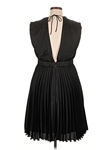 Abercrombie & Fitch Cocktail Dress (view 2)