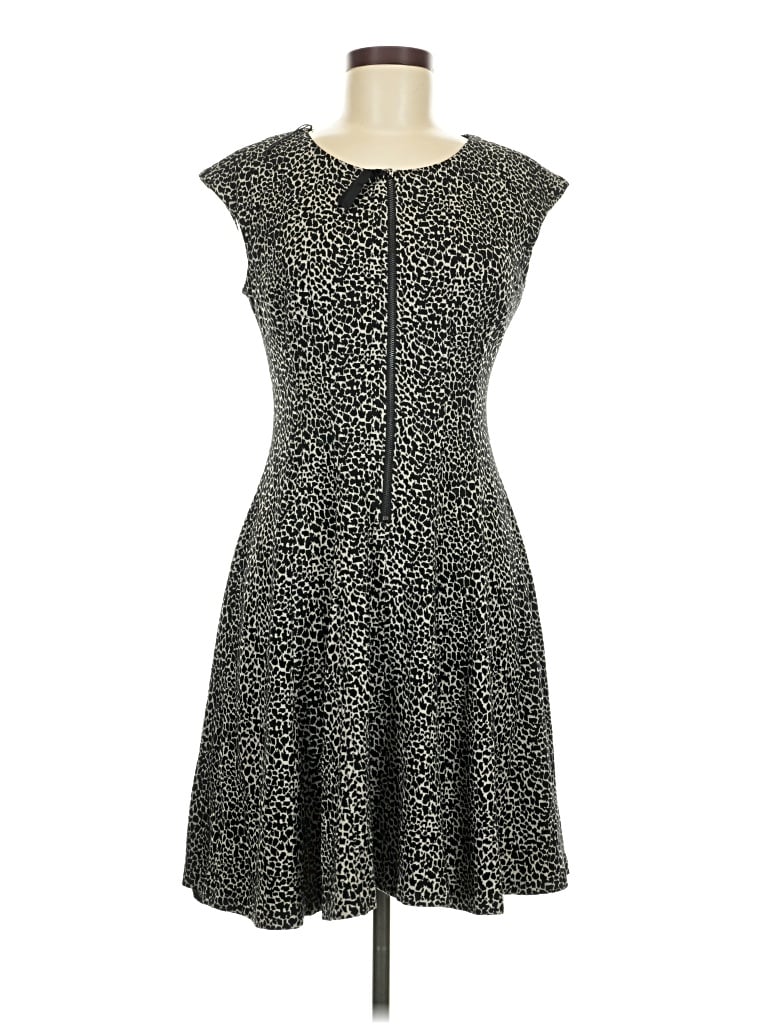 Pre-owned Maggy London Casual Dress In Gray