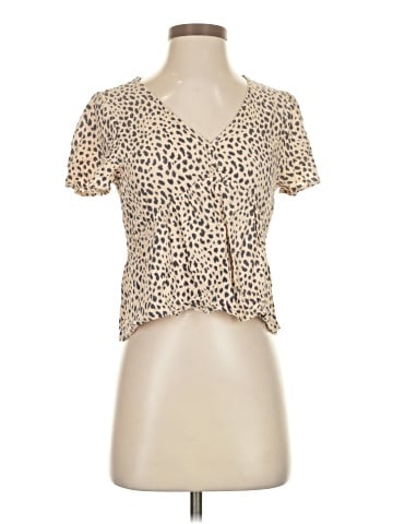 Urban Romantics Short Sleeve Top (view 1)