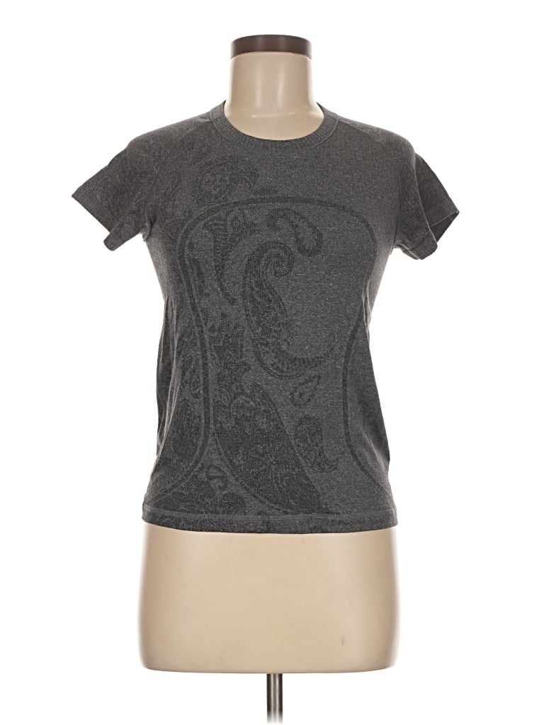 Pre-owned Lululemon Athletica Active T-shirt In Gray