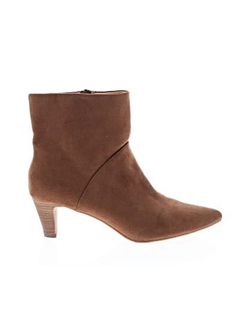 Universal Thread Boots (view 1)