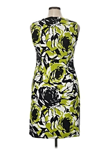Ronni Nicole Cocktail Dress (view 2)