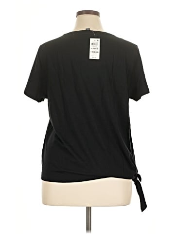 Karen Scott Sport Short Sleeve T-Shirt (view 2)