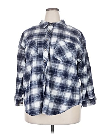 Maurices 3/4 Sleeve Button-Down Shirt (view 1)