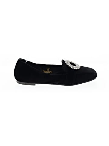 Lulus Flats (view 1)