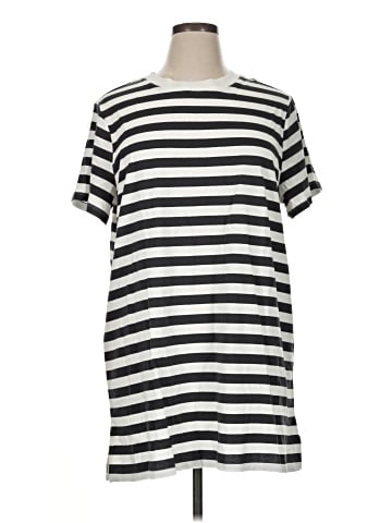 Old Navy Casual Dress (view 1)