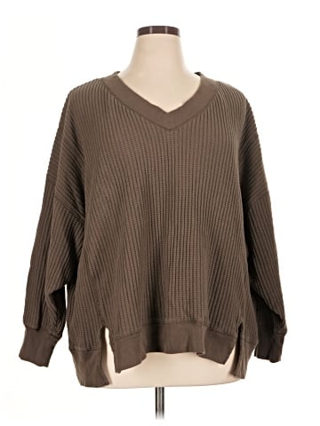 American Eagle Outfitters Pullover Sweater (view 1)