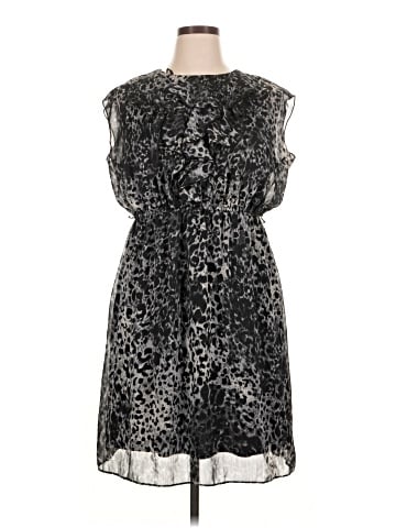 SOHO Apparel Ltd Cocktail Dress (view 1)