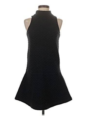 Abercrombie & Fitch Cocktail Dress (view 1)