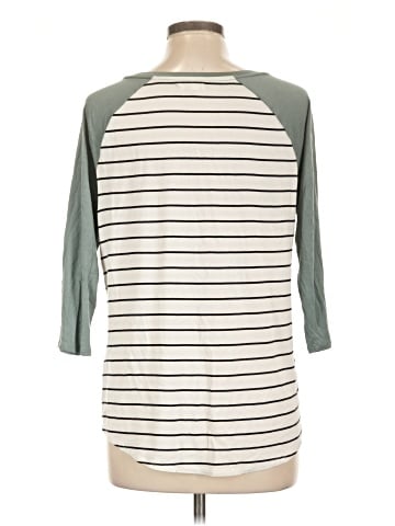 Maurices 3/4 Sleeve T-Shirt (view 2)