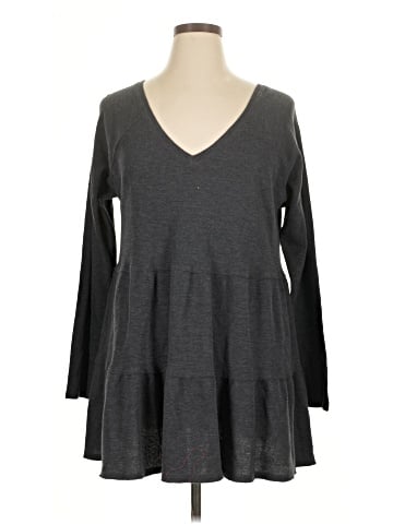 American Eagle Outfitters Long Sleeve Top (view 1)