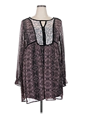 Knox Rose Casual Dress (view 1)