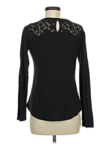 Maurices Long Sleeve T-Shirt (view 2)
