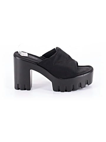 Cape Robbin Heels (view 1)