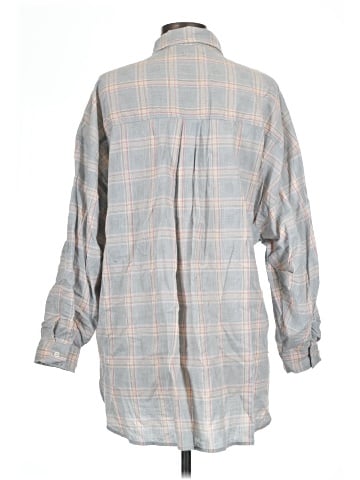 Max Studio 3/4 Sleeve Button-Down Shirt (view 2)