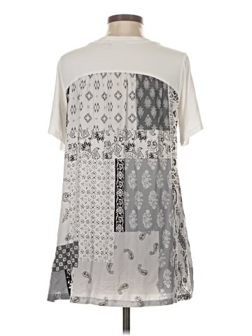 LOGO by Lori Goldstein Short Sleeve T-Shirt (view 2)
