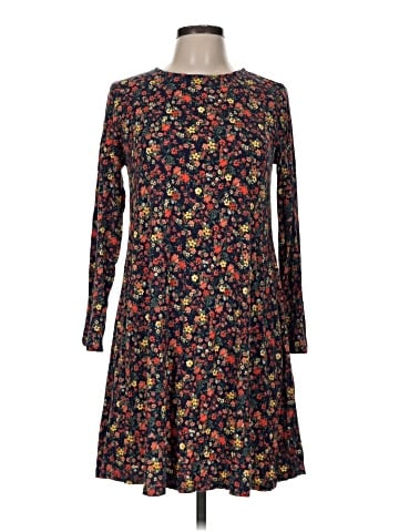 Old Navy Casual Dress (view 1)