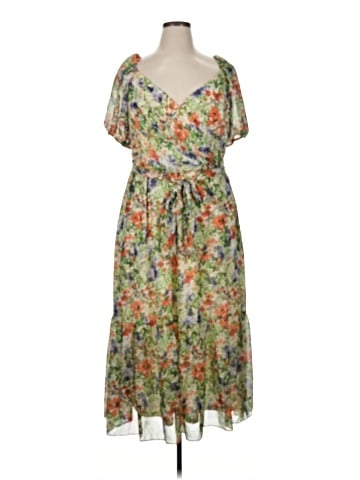 Julia Jordan Casual Dress (view 1)