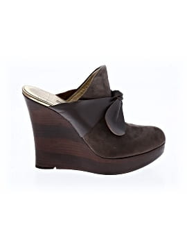 Cynthia Vincent Wedges (view 1)