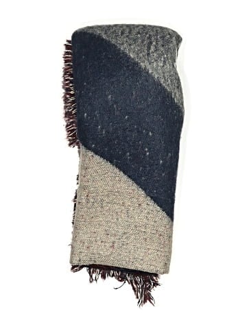 Collection 18 Scarf (view 2)