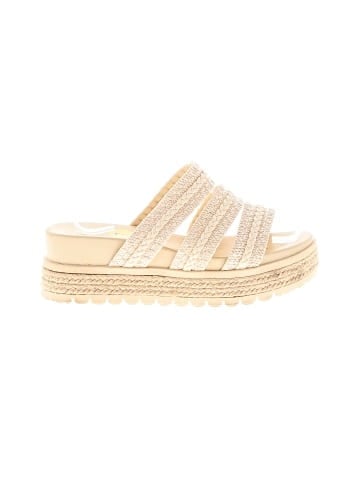 Mia Wedges (view 1)