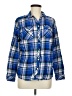Croft & Barrow Plaid Blue Long Sleeve Button-Down Shirt Size M - photo 1