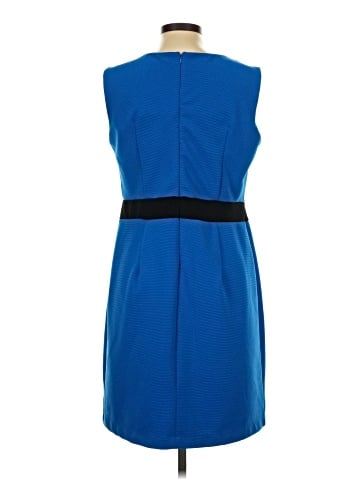 Signature collection Cocktail Dress (view 2)
