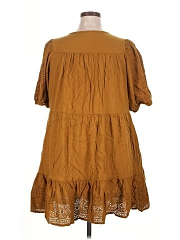 Old Navy Casual Dress (view 2)
