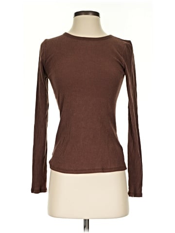 Old Navy Long Sleeve T-Shirt (view 1)