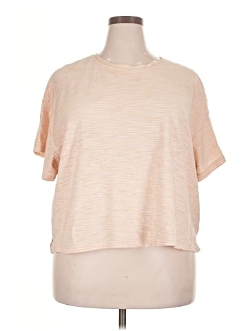 Old Navy Short Sleeve T-Shirt (view 1)