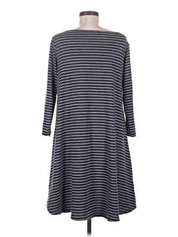 Thyme and Honey Casual Dress (view 2)