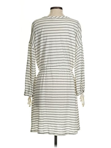 Betsey's Boutique Shop Casual Dress (view 2)