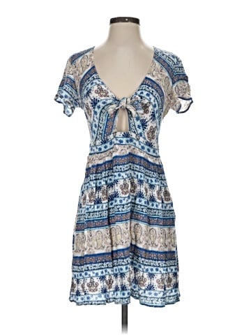 Romeo & Juliet Couture Casual Dress (view 1)